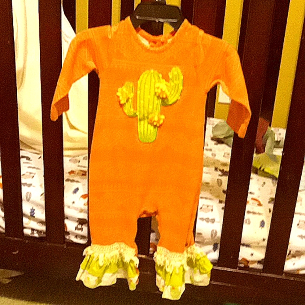 Baby girl 6-9 month
